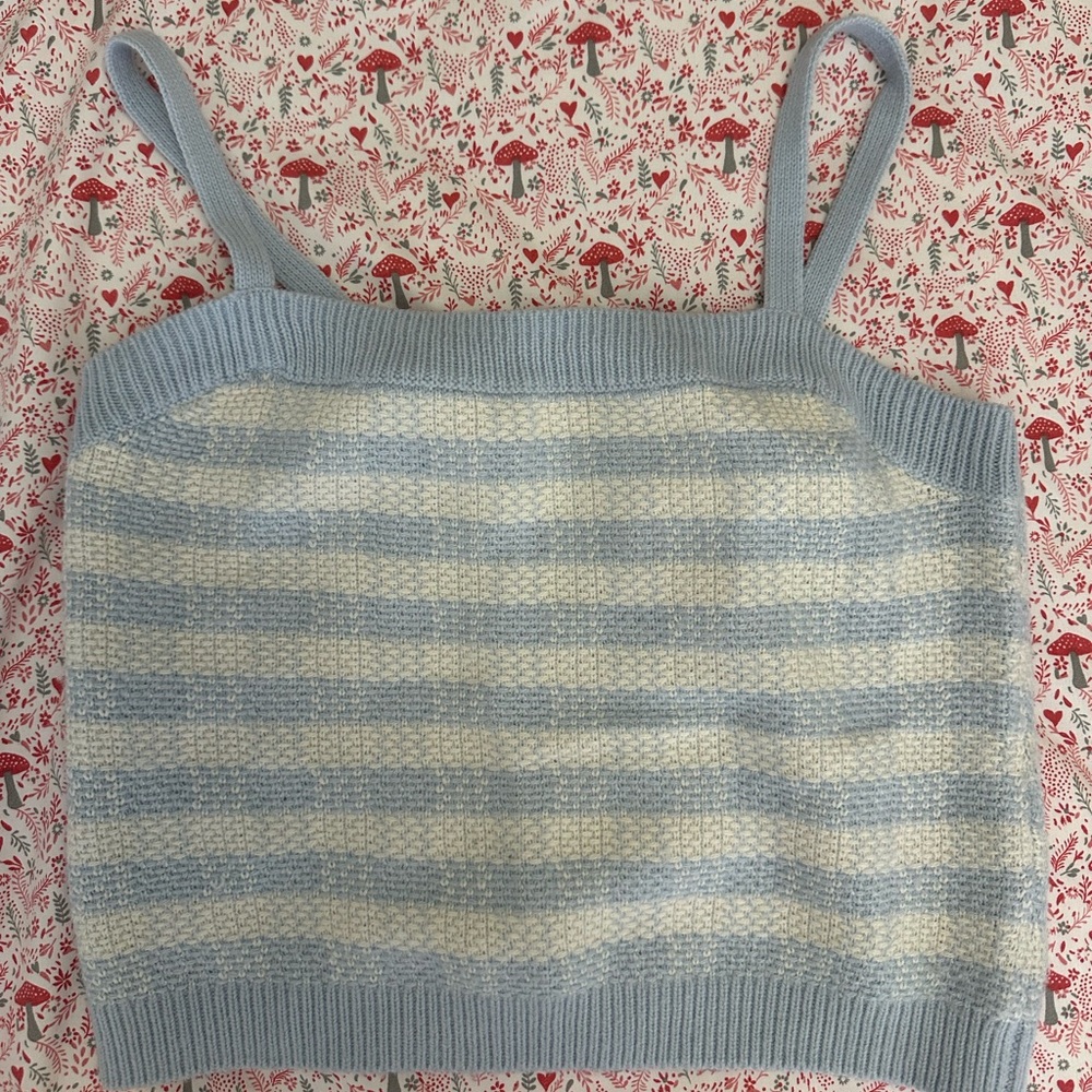 Cropped Knit Top from 525
